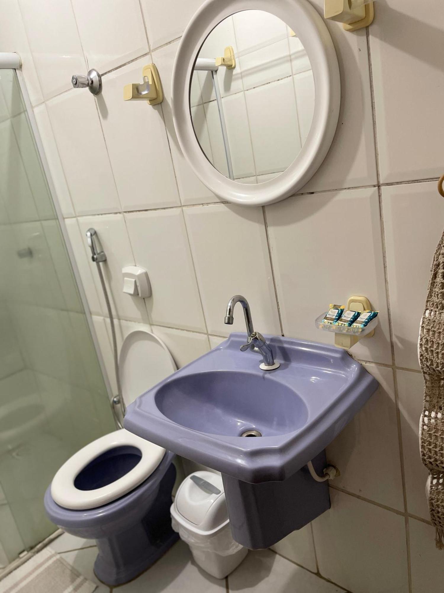 Quarto Duplo com Banheiro Compartilhado